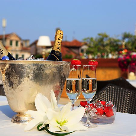 Hotel A La Commedia Venice Exterior photo